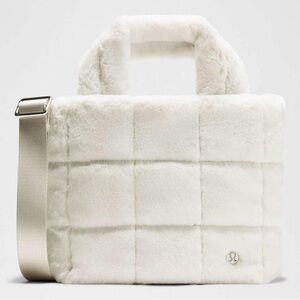 Lululemon Fleece Quilted Tote Mini - Bone 5L